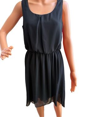 by & by Black Sleeveless Scoop Neck High-Low Chiffon Dress